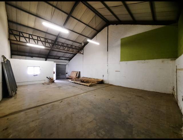 135M² WAREHOUSE TO LET IN PAROW EAST